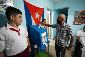 Hơn 8 triệu cử tri Cuba tham gia bầu cử Quốc hội