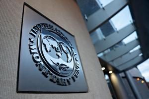 IMF thông qua khoản vay 15,6 tỷ USD cho Ukraine