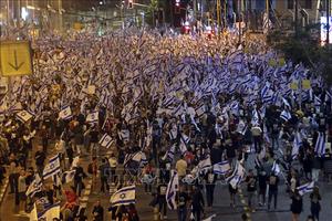Hàng chục nghìn người Israel biểu tình bất chấp an ninh siết chặt