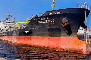 Tàu chở dầu Singapore được trả tự do
