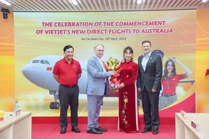 Bộ trưởng Thương mại và Du lịch Úc chúc mừng đường bay thẳng Việt Nam – Úc