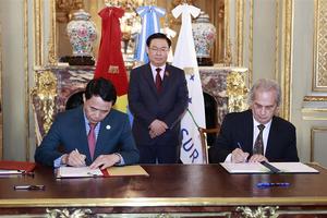 Việt Nam - Argentina ký kết hiệp định về dẫn độ và chuyển giao người bị kết án phạt tù