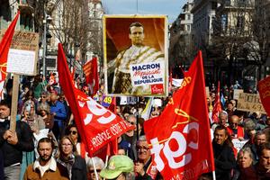 Tòa án hiến pháp Pháp bác yêu cầu trưng cầu dân ý về cải cách hưu trí 