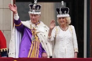 Lãnh đạo thế giới chúc mừng Vua Charles III