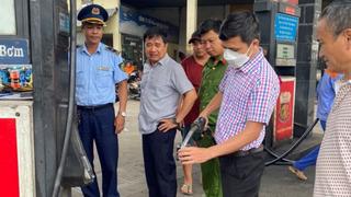 Bình Dương: Một công ty bị phạt 885 triệu đồng vì bán xăng không đạt chất lượng