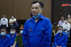 Cựu Chủ tịch Bình Thuận và 11 bị cáo hầu tòa