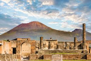 Phát hiện 2 bộ xương ở di tích thành cổ Pompeii, Italia