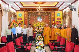 Lãnh đạo Bộ Công an chúc mừng Đại lễ Phật đản