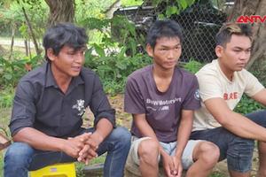Bàn giao 3 người bị bắt làm con tin trong vụ gây rối ANTT ở huyện Cư Kuin