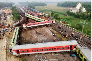 Ấn Độ công bố nguyên nhân vụ tai nạn đường sắt khiến 288 người chết