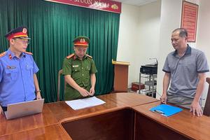 Quảng Bình: Bắt 2 phó giám đốc trung tâm đăng kiểm về hành vi nhận hối lộ