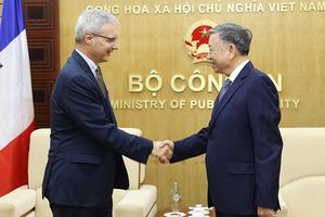 Thúc đẩy mạnh mẽ quan hệ hợp tác Việt Nam - Pháp