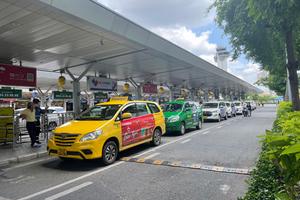 Xóa nạn taxi dù, "chặt chém" khách tại sân bay Tân Sơn Nhất