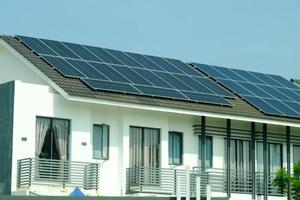 Malaysia thuê nóc nhà người dân để lắp đặt pin mặt trời