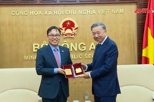 Bộ trưởng Tô Lâm tiếp Đại sứ Hàn Quốc