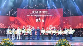 Trao giải thưởng văn học, nghệ thuật, báo chí về chủ đề “Học tập và làm theo tư tưởng, đạo đức, phong cách Hồ Chí Minh”