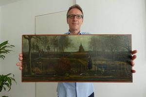 Tìm lại được bức tranh bị đánh cắp của danh họa Van Gogh