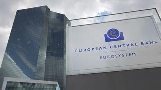 ECB tăng lãi suất lên mức cao kỷ lục