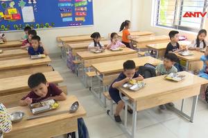 Hà Nội: Nhiều học sinh tiểu học nhiễm khuẩn sau bữa ăn bán trú