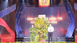 Chương trình nghệ thuật "Ánh sáng và niềm tin hoà nhập cộng đồng"