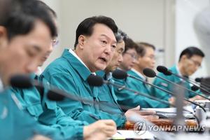 Tổng thống Hàn Quốc cam kết tăng cường răn đe trước mối đe dọa hạt nhân Triều Tiên