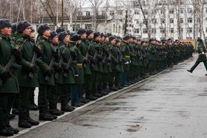Tổng thống Nga ký sắc lệnh tăng quân số
