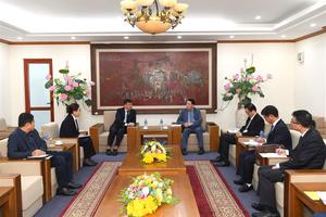 Thứ trưởng Lê Quốc Hùng tiếp Đại sứ Mông Cổ tại Việt Nam