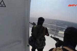 Houthi thừa nhận tấn công 2 tàu chở hàng trên Biển Đỏ