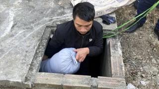 Khởi tố bị can giết người, giấu xác nạn nhân trong bể phốt