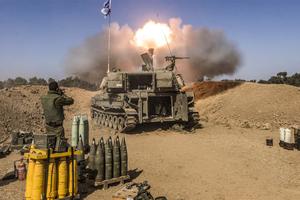 Mỹ phê duyệt bán khẩn cấp đạn pháo cho Israel