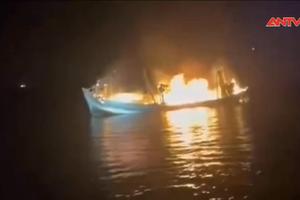   Cà Mau: Tàu cá bị tấn công bằng bom xăng