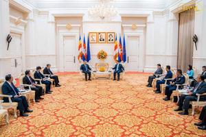 Bộ trưởng Tô Lâm chào xã giao Thủ tướng Campuchia