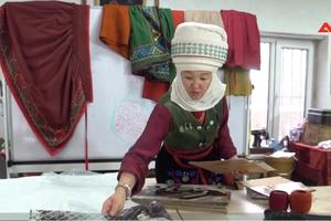 UNESCO vinh danh mũ truyền thống của phụ nữ Kyrgyzstan 