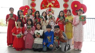 Ngày hội gói bánh chưng, chia sẻ Tết yêu thương