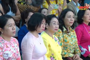 Hàng trăm nữ doanh nhân tham gia phiên Chợ Tết Việt 2024 