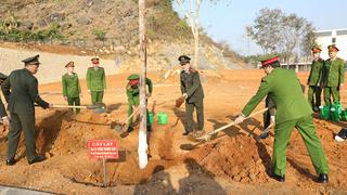 Công an Sơn La phát động “Tết trồng cây đời đời nhớ ơn Bác Hồ”