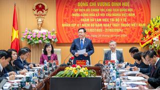 Nghiên cứu, đề xuất chế độ đãi ngộ phù hợp cho cán bộ y tế