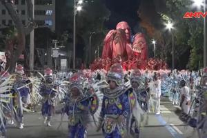 Lễ hội Carnival và màn diễu hành của những nhà vô địch Samba