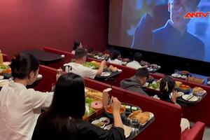 Trung Quốc: Nở rộ dịch vụ rạp phim phục vụ ăn lẩu