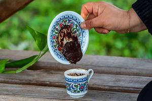 Nghệ thuật đoán vận mệnh từ bã cà phê ở Thổ Nhĩ Kỳ