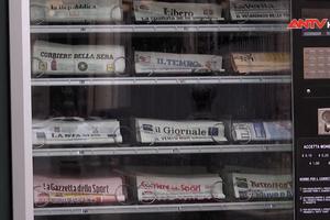 Những sạp báo giấy bị lãng quên tại Italia