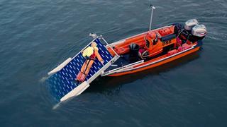 Thuyền cứu hộ tự động
