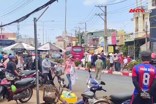 Bình Phước: Xe tải va chạm xe máy, 3 người thương vong