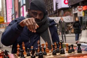 Nhà vô địch cờ vua Nigeria phá kỷ lục sau 58 giờ thi đấu