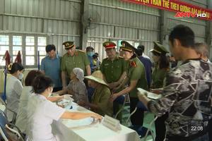 Khám bệnh, cấp phát thuốc miễn phí cho hơn 700 người dân Điện Biên