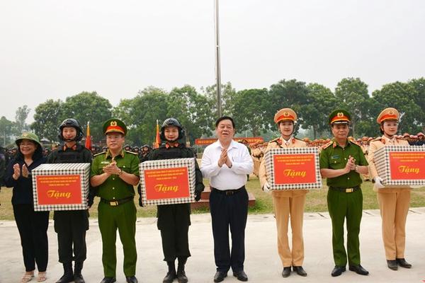 Động viên cán bộ chiến sỹ CAND tham gia diễu binh, diễu hành  kỷ niệm 70 năm Chiến thắng Điện Biên Phủ