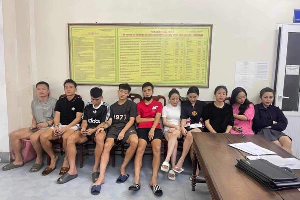 Tạm giữ 5 cầu thủ CLB bóng đá Hồng Lĩnh Hà Tĩnh sử dụng ma túy