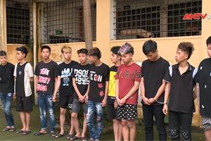 Bắt nhóm thanh, thiếu niên gây náo loạn đường phố Hà Nội