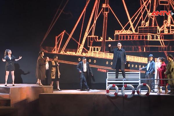 Nhà hát Hồ Gươm biểu diễn vở nhạc kịch “Người cầm lái”