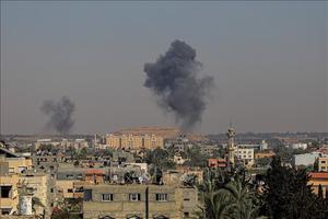 Israel tiếp tục tấn công miền Trung Gaza 